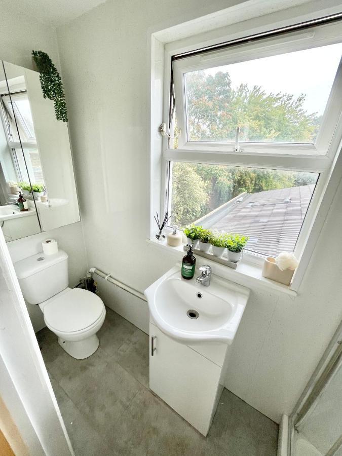 Luxury En-Suite Double Bedroom Stratford E15 London Exterior photo