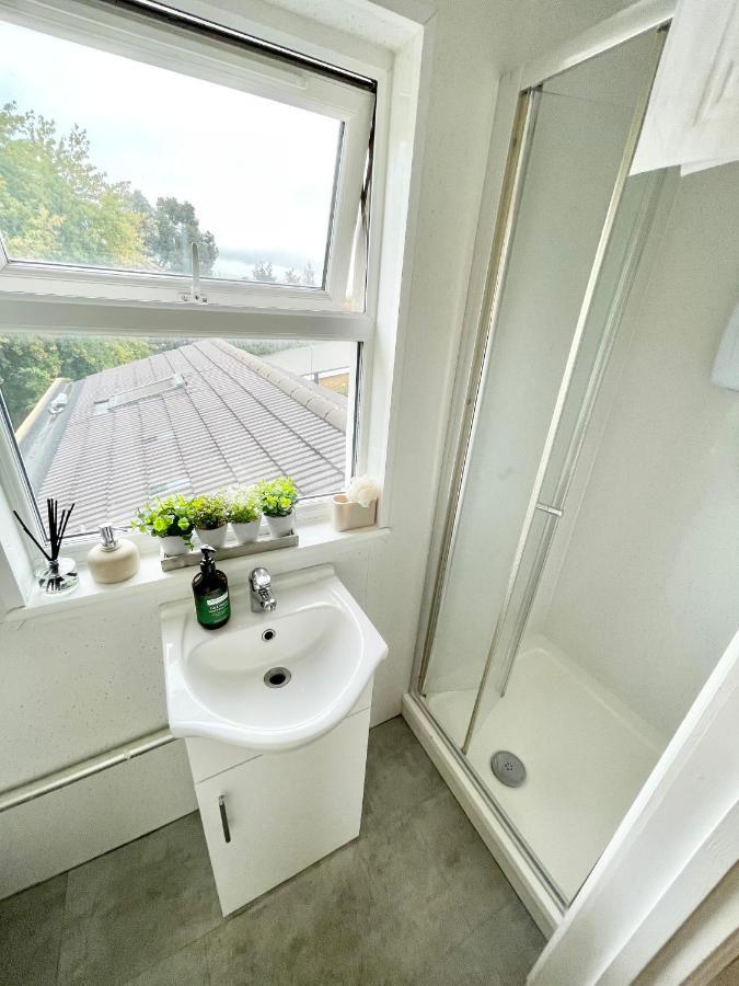 Luxury En-Suite Double Bedroom Stratford E15 London Exterior photo