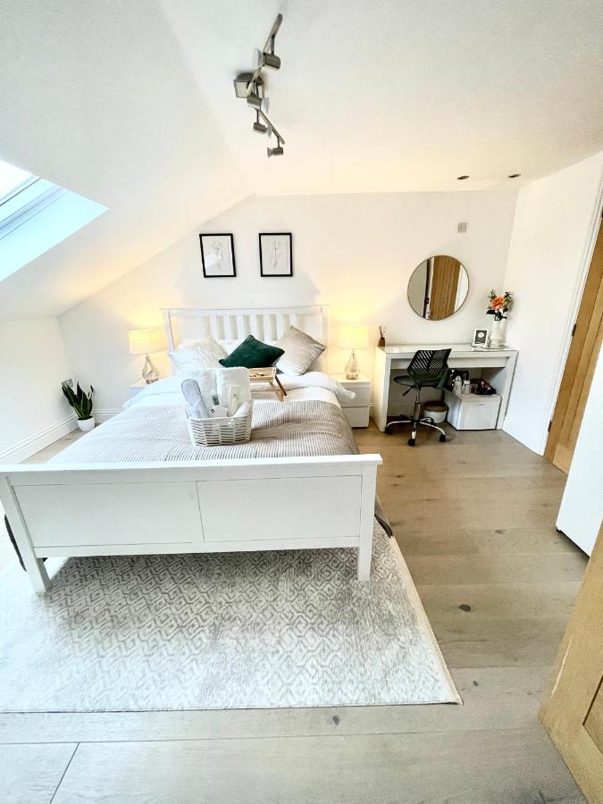 Luxury En-Suite Double Bedroom Stratford E15 London Exterior photo
